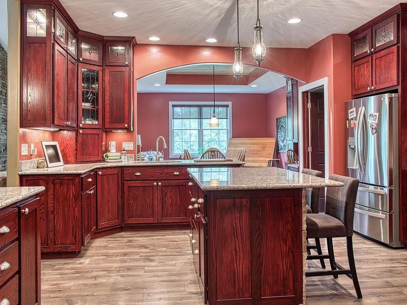 Kitchen Paint Colors That Designers Say To Skip - Decor Hint Garish Cherry Red