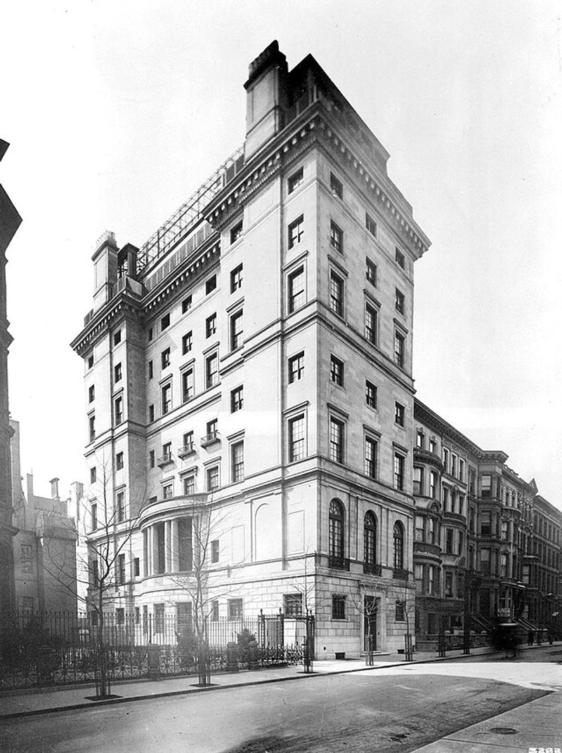 10 West 54th Street