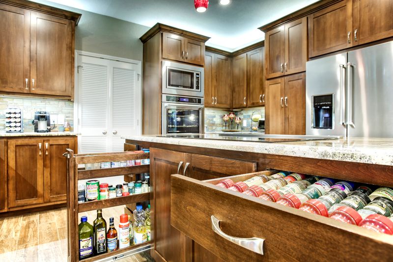 10 Kitchen Looks That Are Losing Popularity In Pennsylvania (With 10 That Still Shine) - Decor Hint Pantries And Smart Storage