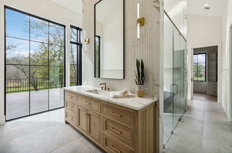 These 8 Bathroom Details Are Quietly Defining Modern Tennessee Homes - Decor Hint Natural Stone Vanity Tops