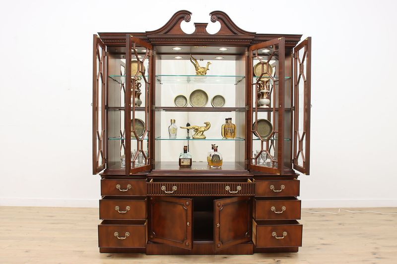 10 Furniture Styles That Are Losing Value In Antique Markets - Decor Hint Ornate China Cabinets