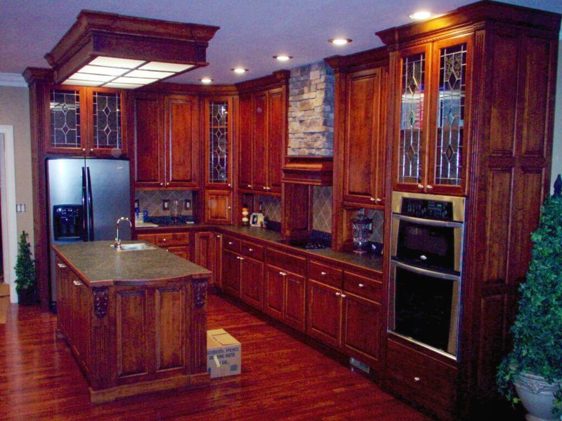 10 Features That Cheapen Your Colorado Kitchen (And 10 That Add Instant Class) - Decor Hint Fluorescent Box Lighting