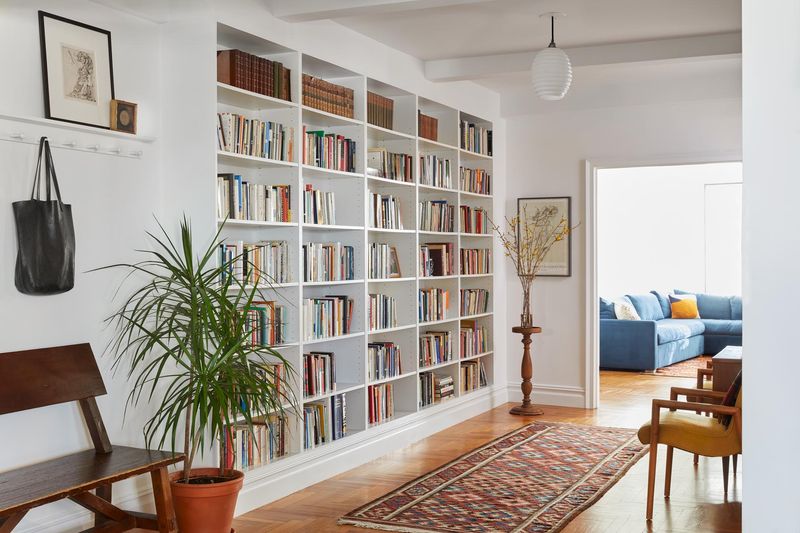 Built-In Bookshelves And Cabinets