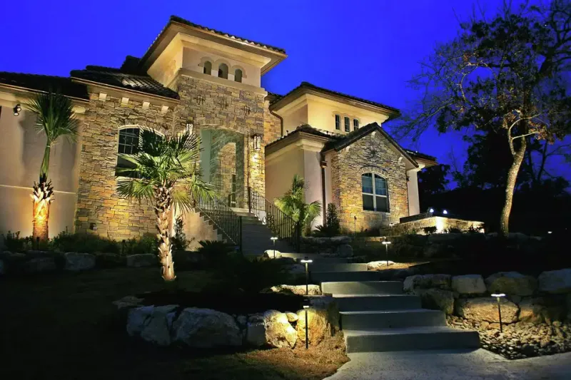 Dramatic Outdoor Lighting Systems