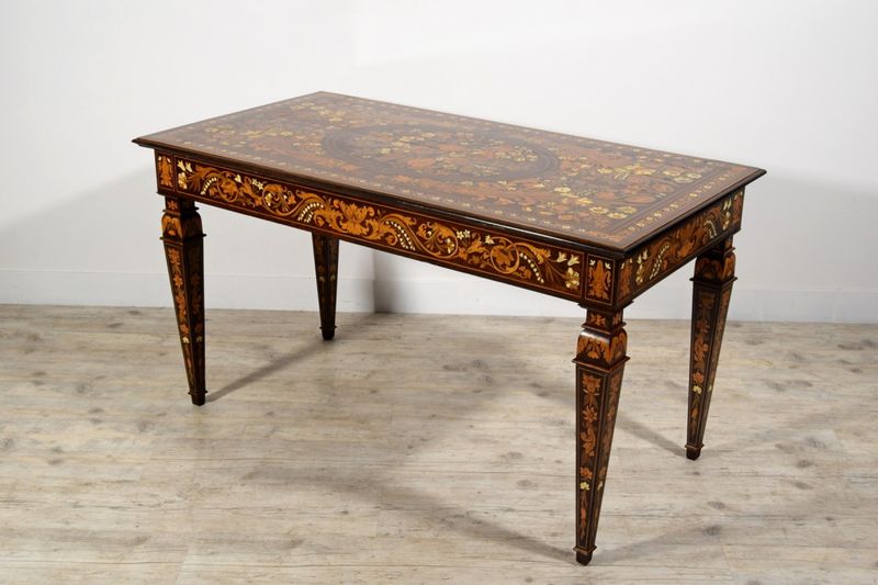 24 Antiques Designers Never Pass Up - Decor Hint Inlaid Wood Tables