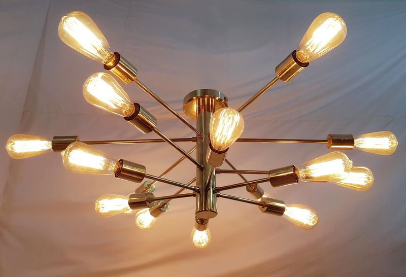 Features From Boomer Homes Gaining Popularity In Arkansas - Decor Hint Mid-Century Modern Lighting Illuminates Spaces