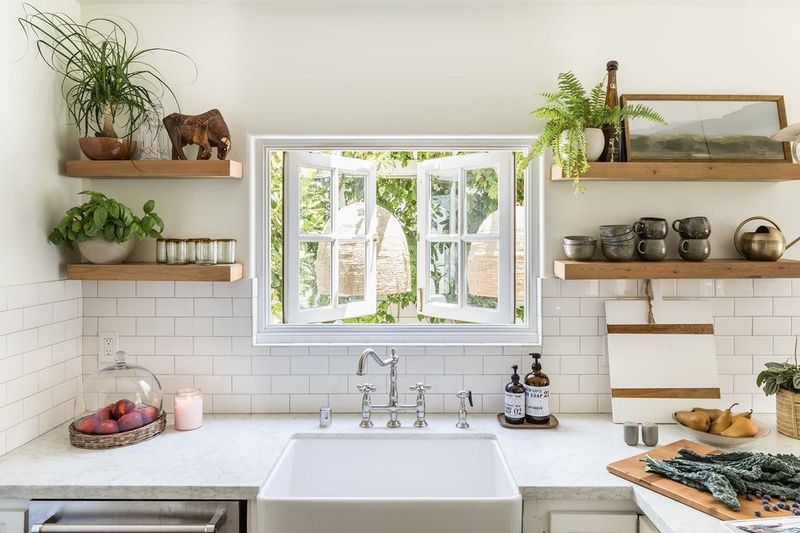 Subway Tile Derailing