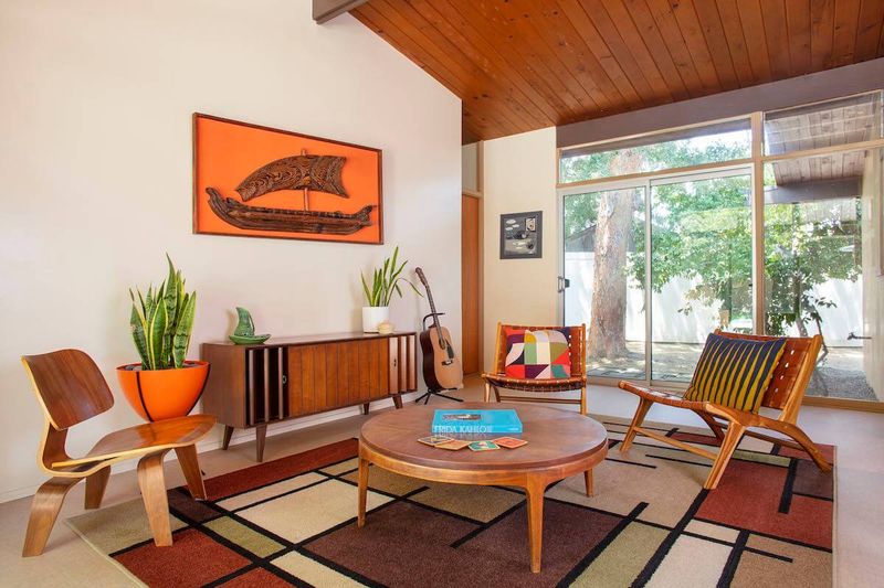 Timeless Vintage Furniture Trends From Hawaii Homes - Decor Hint Mid-Century Aloha Fusion