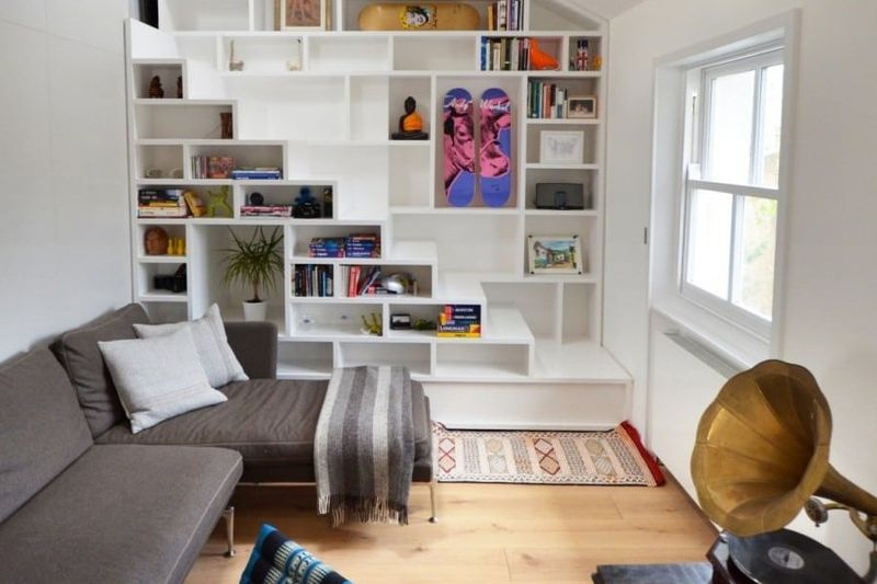 26 Insider Tips For Creating The Perfect Home - Decor Hint Optimize Vertical Storage