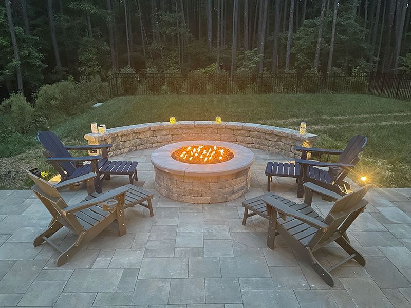 11 Picture-Perfect Outdoor Spaces Popping Up All Over Virginia Neighborhoods - Decor Hint Fire Pit Gatherings