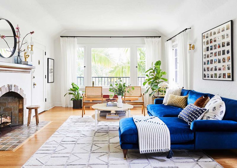 26 Living Room Design Tweaks That Feel Custom (But Aren't Pricey) - Decor Hint Hang Curtains From Ceiling To Floor