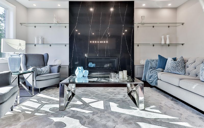 Mirror-Finish Coffee Tables Making Statements