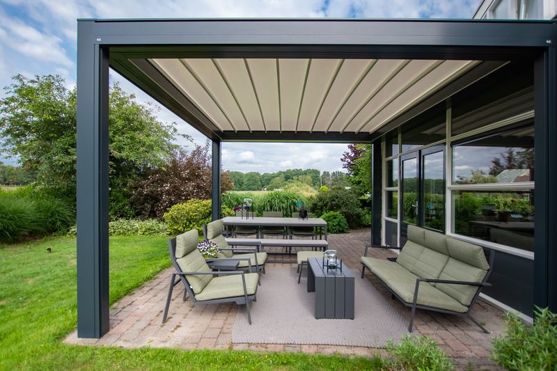 Nebraska's Neighborhoods Are Loving These 10 Outdoor Space Ideas - Decor Hint All-Weather Pergolas
