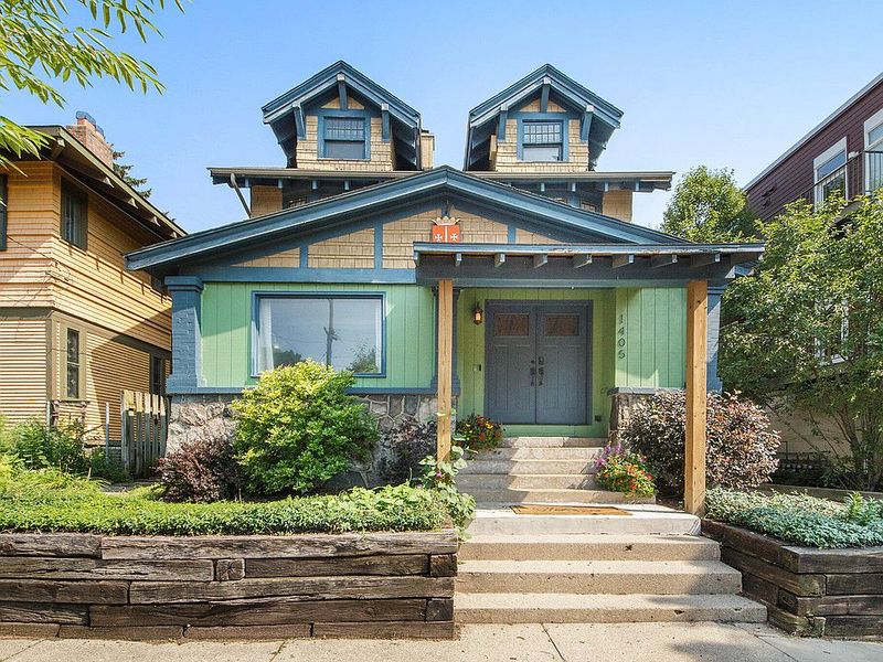 These 12 Michigan Home Styles Are Growing In Value - Decor Hint Craftsman Bungalows