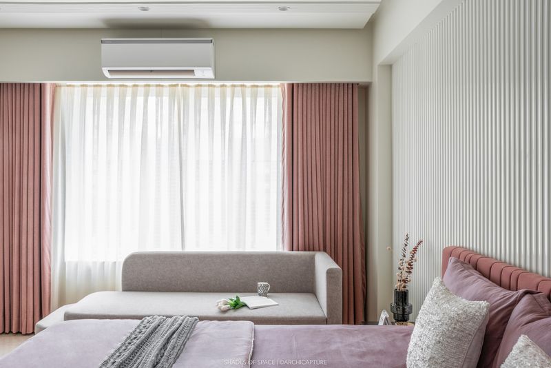 Light Colors Open Up Walls