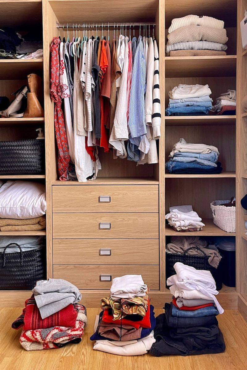Edit clothing and linens