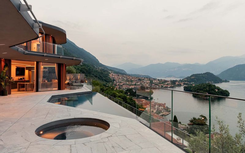 12 Beautiful Homes Sitting On The World's Best Lakes - Decor Hint Glass Marvel on Lake Como, Italy
