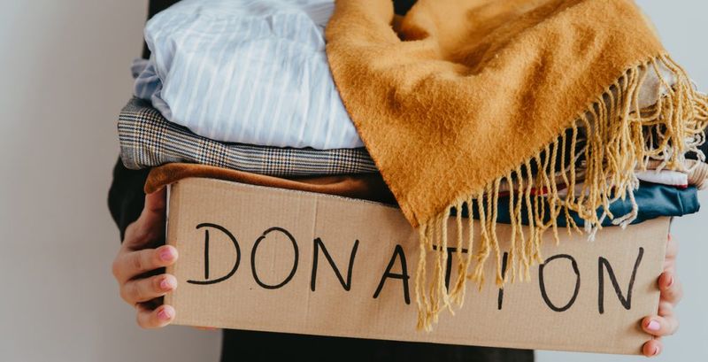 Stop Hoarding 21 Ways To Finally Declutter Your Home - Decor Hint Donate Items Immediately