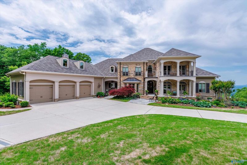 Large Luxury Estates
