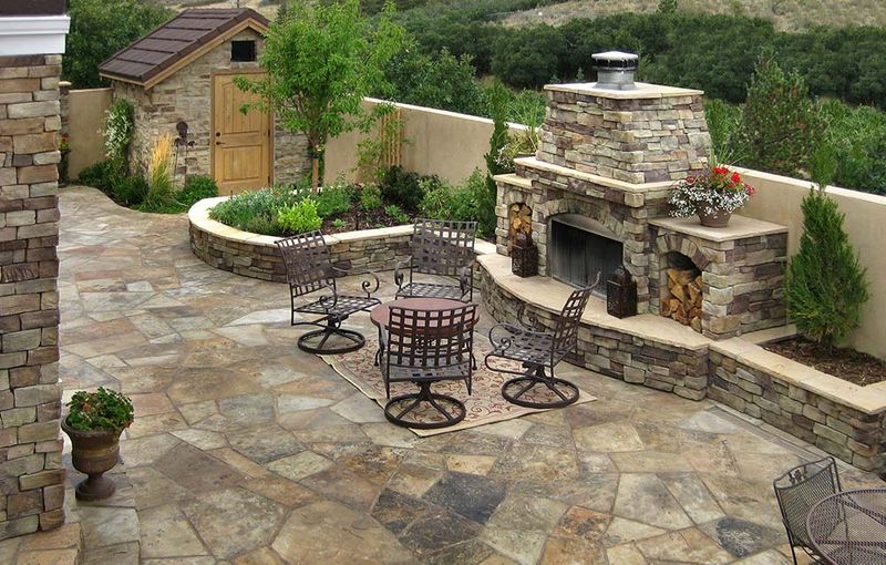 8 Desert-Inspired Exterior Design Ideas That Work Surprisingly Well In Colorado - Decor Hint Courtyard Living Spaces
