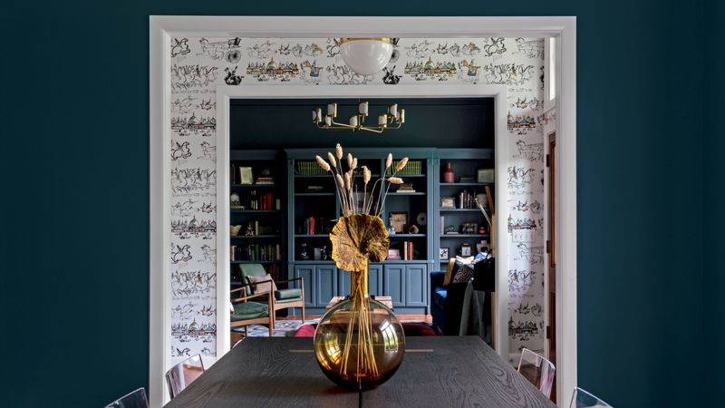 11 Bold Decorating Moves To Make Your New Jersey Home The Talk Of The Town - Decor Hint Secret Wallpaper Surprises In Unexpected Places