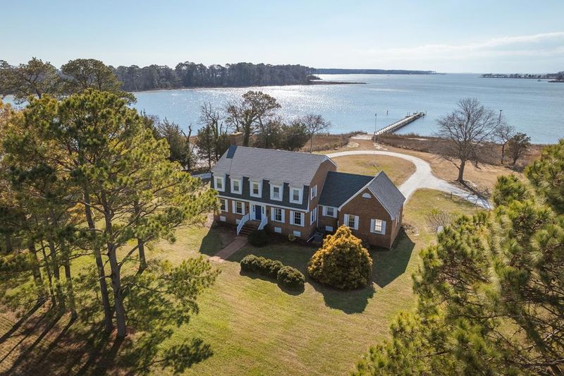 3 Properties In Virginia That Could Lose Value And 9 That Are Set To Boom By 2025 - Decor Hint Waterfront Properties