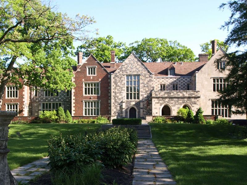 22 Millionaire Mansions In The US You've Never Heard Of (But Should) - Decor Hint Salisbury House – Des Moines, Iowa