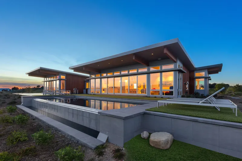 13 Exterior Design Ideas For Desert-Style Homes In Pennsylvania - Decor Hint Flat or Low-Pitched Rooflines