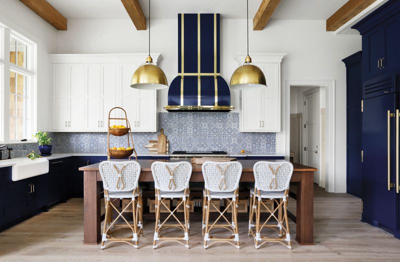 Colorado Kitchens Are Moving On From These 11 Looks (But These 13 Are Here To Stay) - Decor Hint Bold Color Accents
