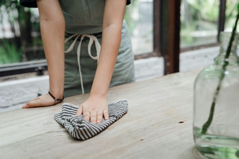 9 Household Items You Shouldn't Clean With Paper Towels, And What To Use Instead - Decor Hint Wooden Furniture: Heritage Pieces Need Respect