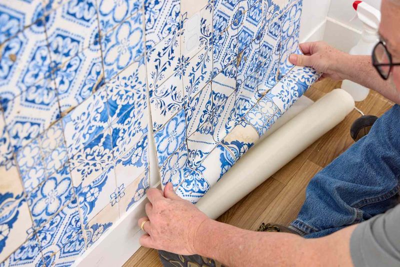 In My Experience These 10 Home Trends Will Devalue Properties By 2025 And These 5 Already Have - Decor Hint Bold Wallpaper Everywhere