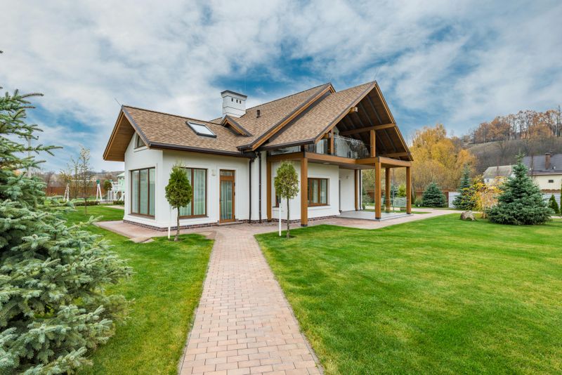 Maintaining A Well-Manicured Lawn
