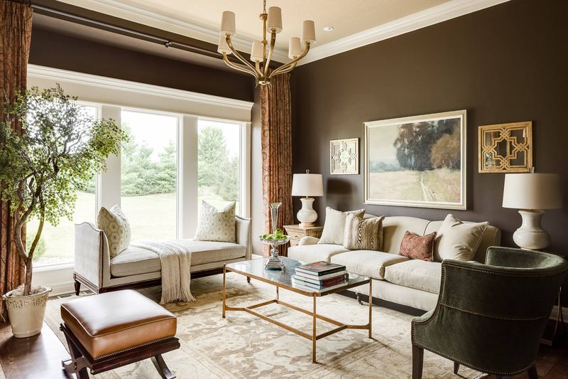 6 Outdated Couch Shades Designers In Kansas Say To Skip (And 6 Better Alternatives) - Decor Hint Warm Earthy Neutrals