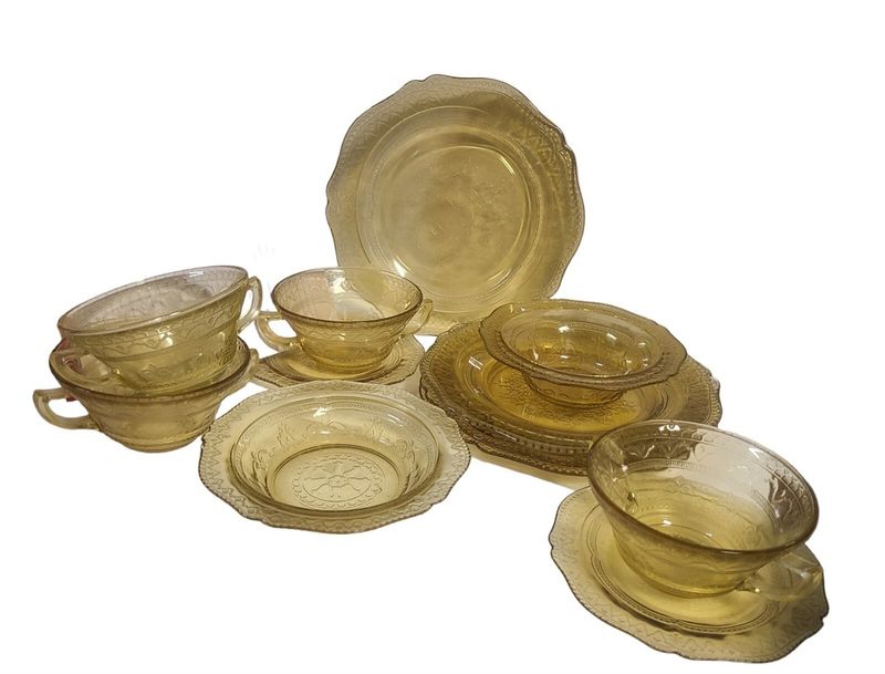 4 Depression Glass Patterns That Aren't Worth Much And 6 That Could Surprise You - Decor Hint Federal's Patrician Pattern - Budget-Friendly Beauty
