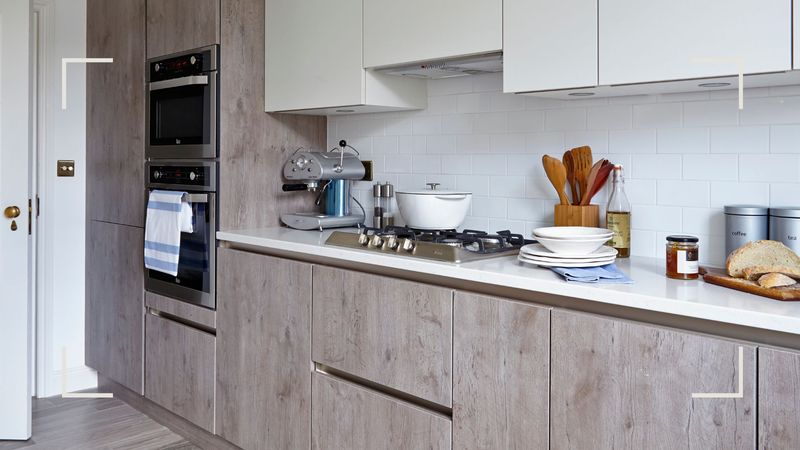 15 Kitchen Faux Pas That Make Indiana Homebuyers Cringe, According To Designers - Decor Hint Insufficient Or Disorganized Storage