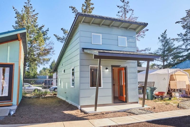 21 Granny Pods That Explain The New Definition Of Snugly Living (And What To Watch Out For) - Decor Hint The Urban Cottage