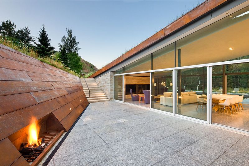 8 Desert-Inspired Exterior Design Ideas That Work Surprisingly Well In Colorado - Decor Hint Metal Roofing with Desert Palette