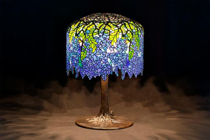 11 Antique Interior Items That Are Practically Worthless Nowadays (Plus 8 That Are Worth A Fortune) - Decor Hint Valuable: Genuine Tiffany Lamps