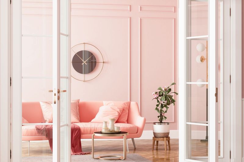 Maine Designers Reveal 17 Paint Trends On Their Way Out And 5 Already Gone - Decor Hint Peach Tones Everywhere (on the way out)