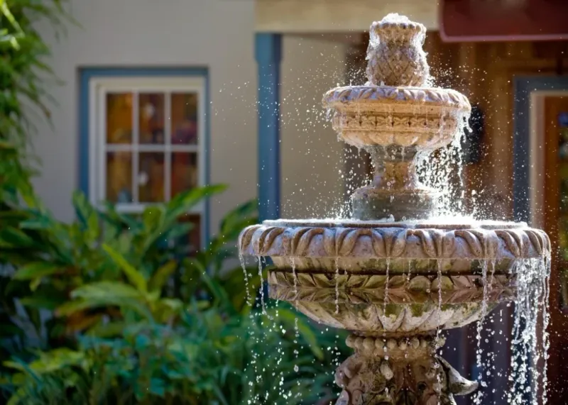 20 Things You Should Not Waste Money On For An Outdoor Space, According To Exterior Designers - Decor Hint Oversized Water Features
