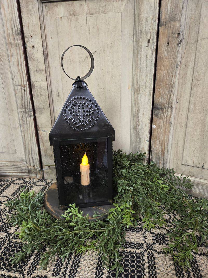 13 Home & Garden Ideas Inspired By The Heart Of Pennsylvania - Decor Hint Handcrafted Iron Lanterns