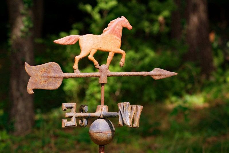Porch Perfection: 9 Kentucky Looks That Define Southern Curb Appeal - Decor Hint Thoroughbred-Inspired Weathervanes