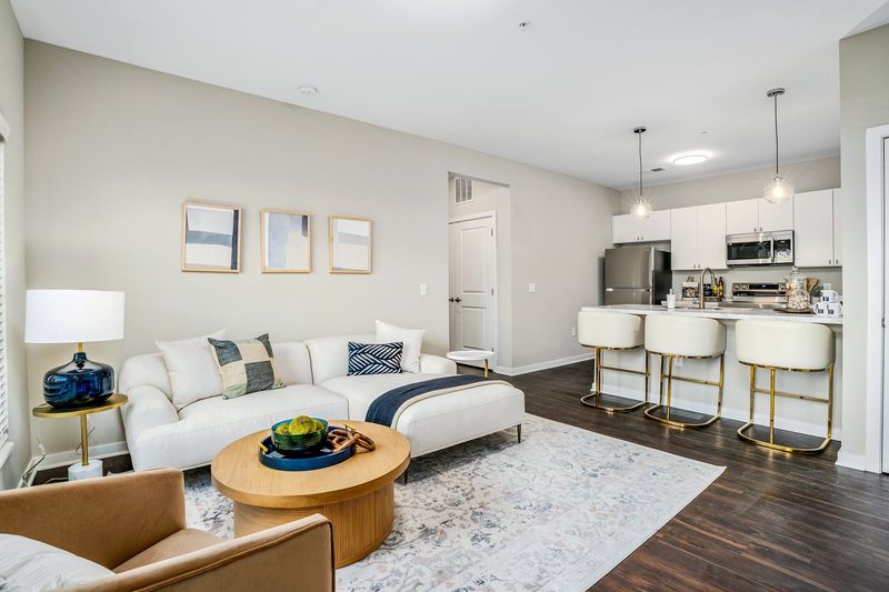 Ohio's Real Estate Shake-Up: 7 Home Types Losing Value By 2025 (And 10 Ready To Boom!) - Decor Hint Furnished Apartments And Condos: Move-In Ready Magic
