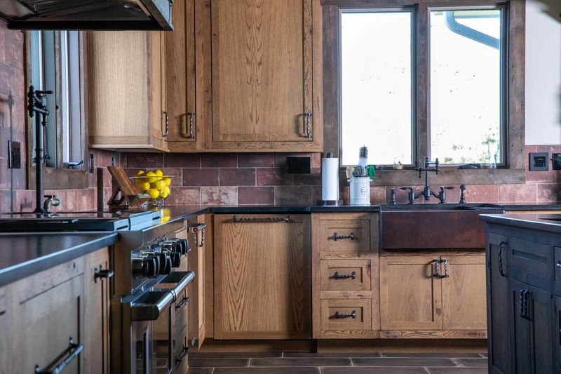 11 Kitchen Cabinets For Every Interior Style - Decor Hint Rustic Farmhouse Charm