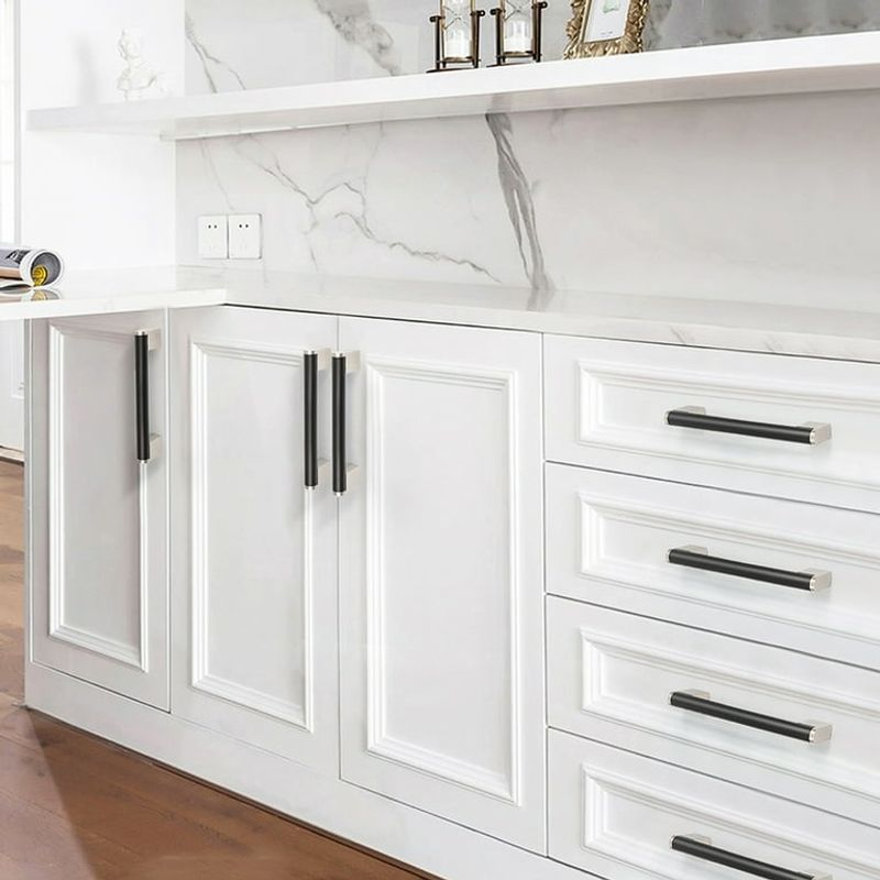 15 Home Decor Items Gaining Popularity In California Homes For 2025 Plus 5 Trends Already Hot - Decor Hint Matte Black Hardware