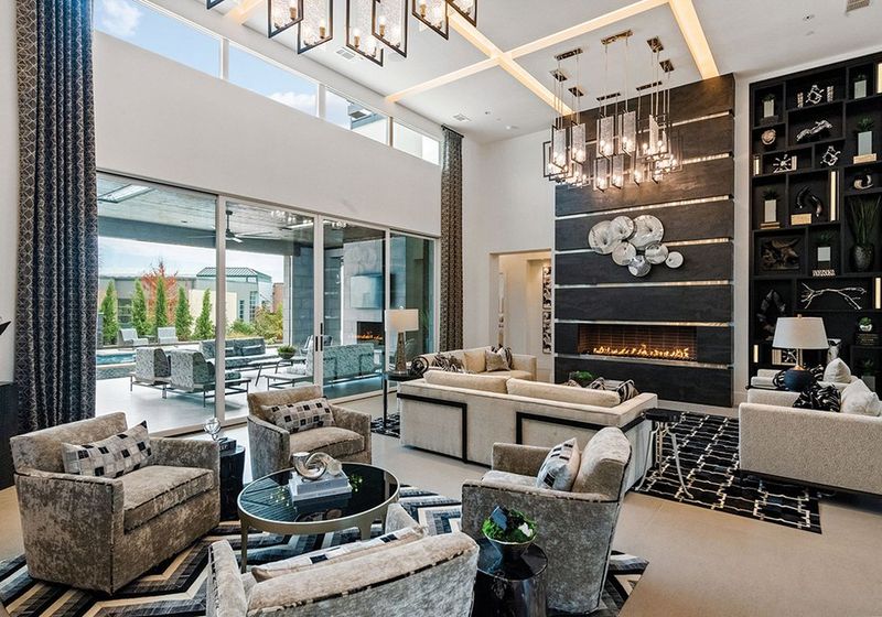 10 Living Room Layout Tricks That Just Work In Texas Houses - Decor Hint Multi-Height Layouts For Visual Interest