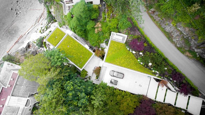 Architecture Meets The Wild: 11 Gorgeous Homes Crafted Within Natural Settings - Decor Hint Prairie Grassland Cottage