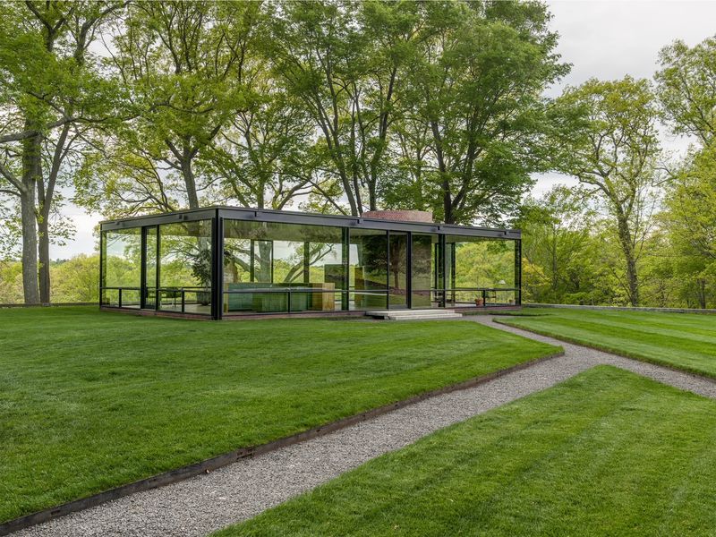 Try To Spot These 13 Magnificent Mirror Houses In The US - Decor Hint The Glass House, New Canaan, CT