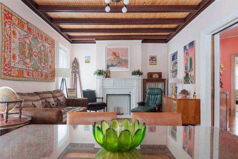 Inside A 1899 Queen Anne Victorian In Poughkeepsie With Stained Glass And Intricate Woodwork - Decor Hint Modern Living Room