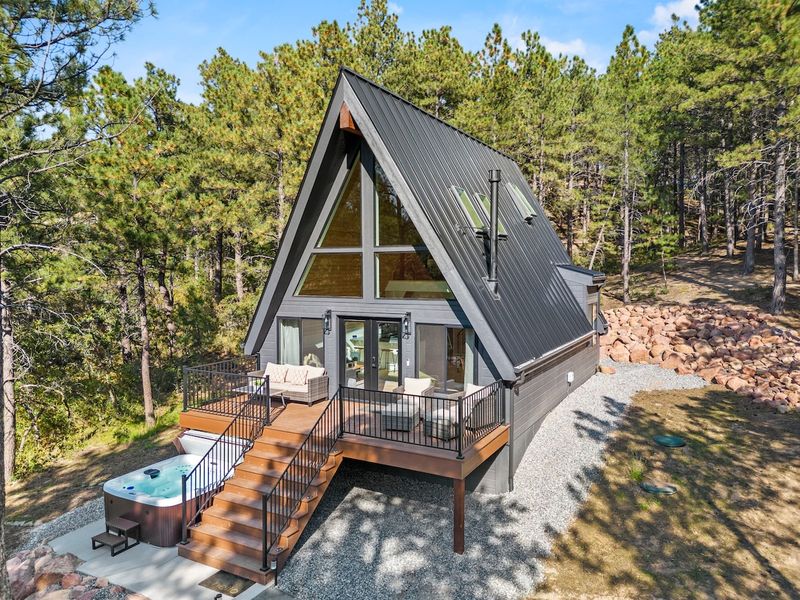 8 Colorado Homes Forecasted To Lose Value And 9 To Gain By 2026 - Decor Hint Small Modern Cabins Or A-Frames